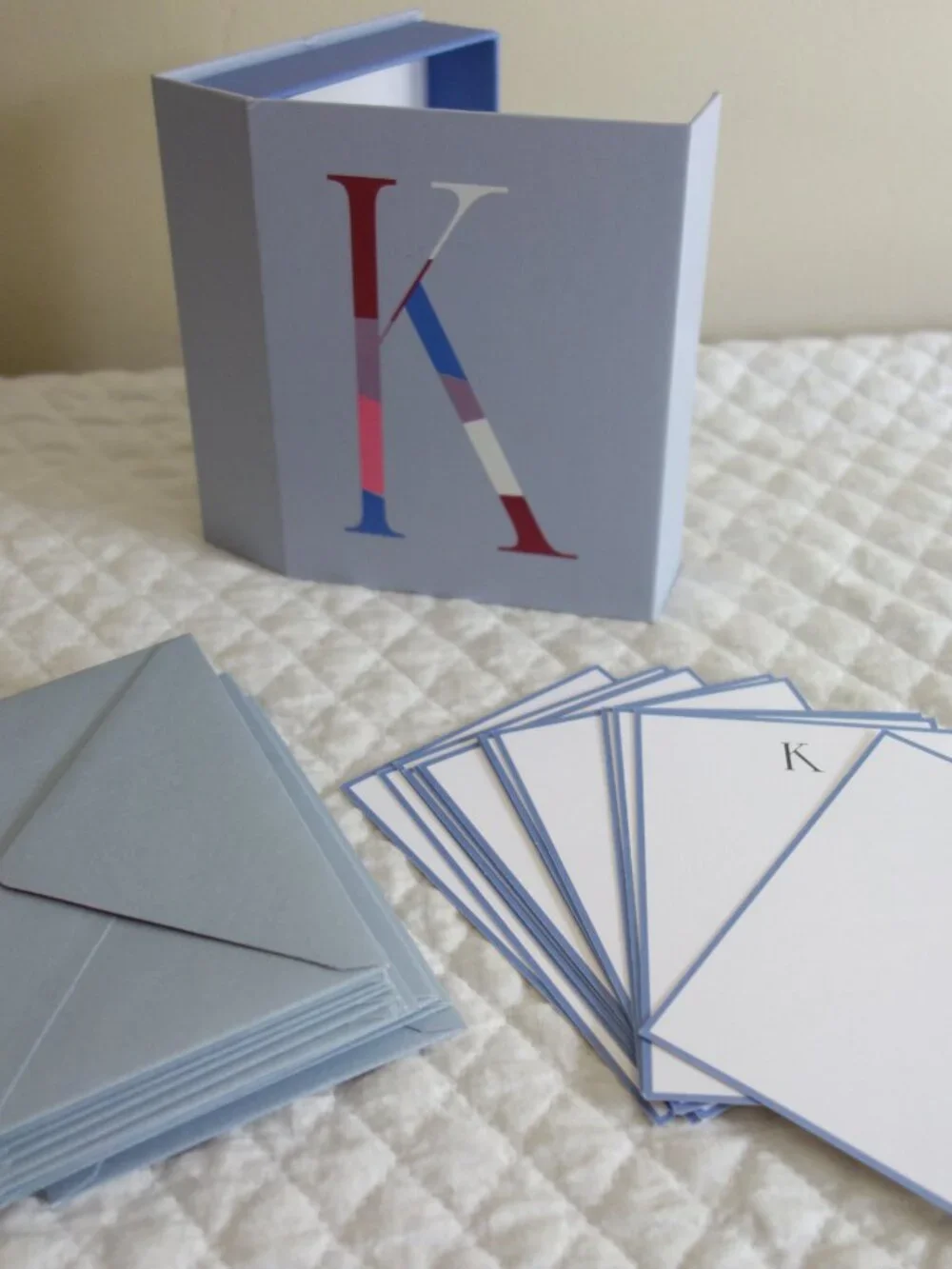 ANTHROPOLOGIE Personalized “K” 14 Flat Cards / 15 Envelopes – Stationery